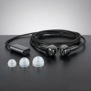 ZTONG ZT-K1 starter kit: pair of in-ear monitors, USB-C dongle DAC, and three silicone eartips, flat lay